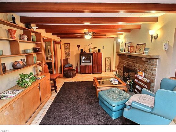 5th image of 336 Corning Dr