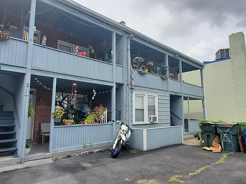 1-2105 Mount Vernon Ave #1 Photo 1