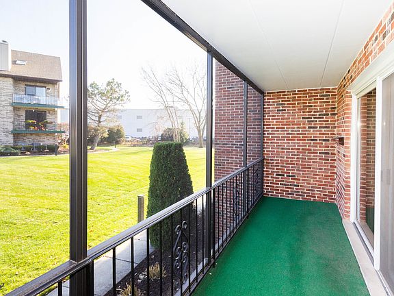 2nd image of 15721 Old Orchard Ct Unit 1S