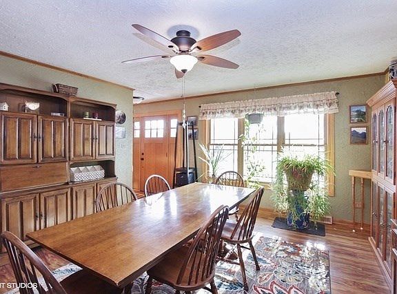 5th image of 1008 Country Dr