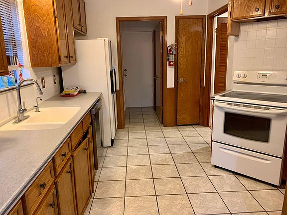 4th image of 2429 Colleen Dr