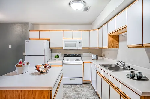 Rocky Meadows Apartments Photo 1