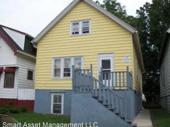 2034 S 15th St, Milwaukee, WI 53204