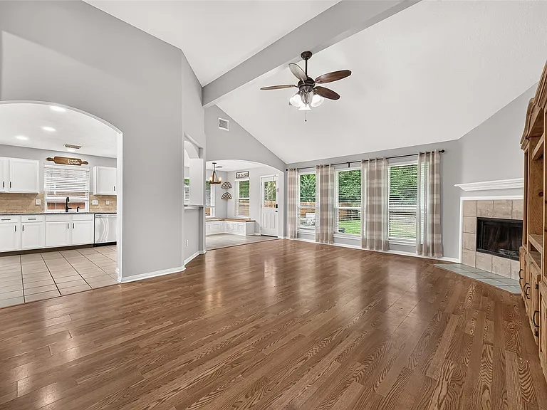 1810 Ashton Village Dr — Photo 9