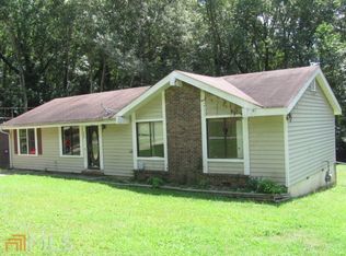 2856 Woodfield Dr, Rex, GA 30273