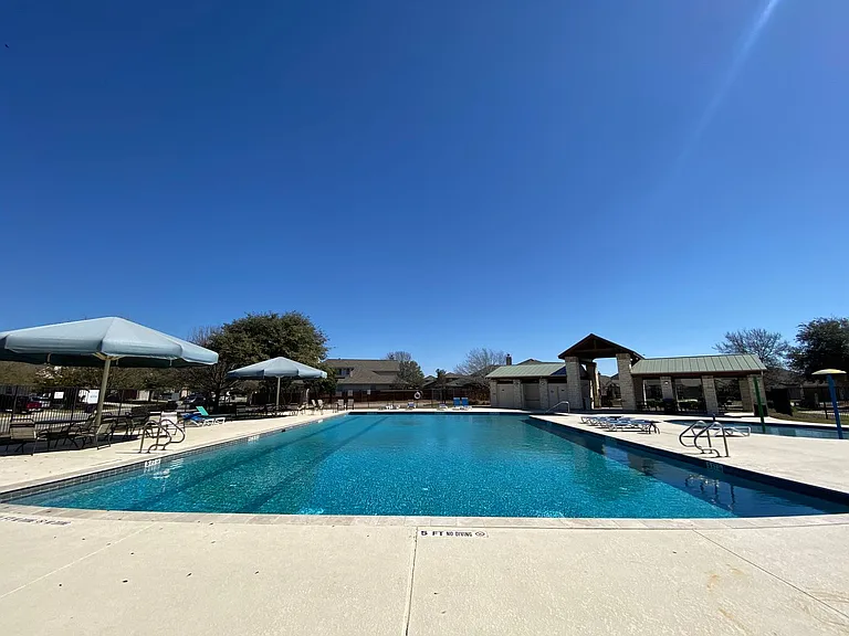 789 Great Oaks Dr — Photo 24