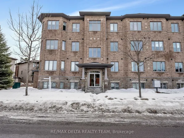 486 Via Verona Ave #7, Ottawa, ON K2J 6B3