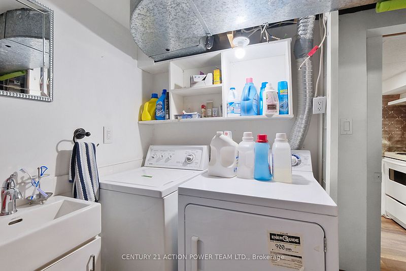Ottawa House for rent - 4 Bedrooms — photo 35