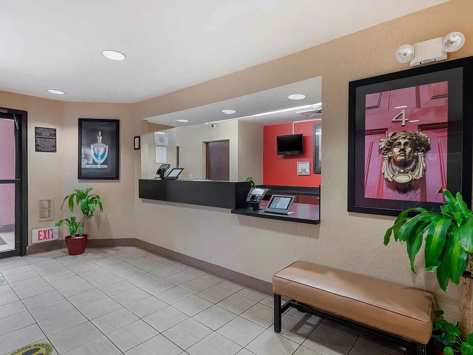 Lobby and Guest Check-in