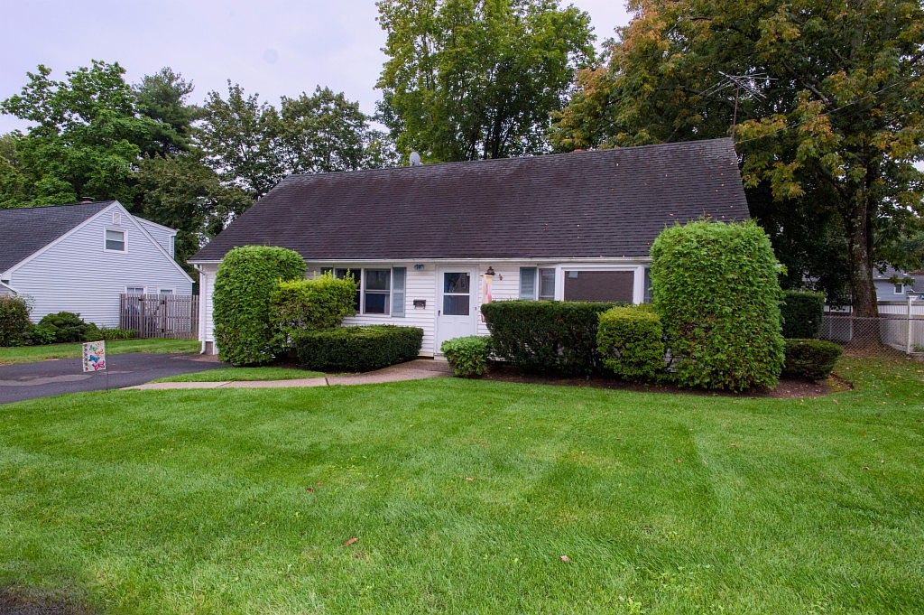 14 Lockwood Dr, Waldwick, NJ 07463 Zillow