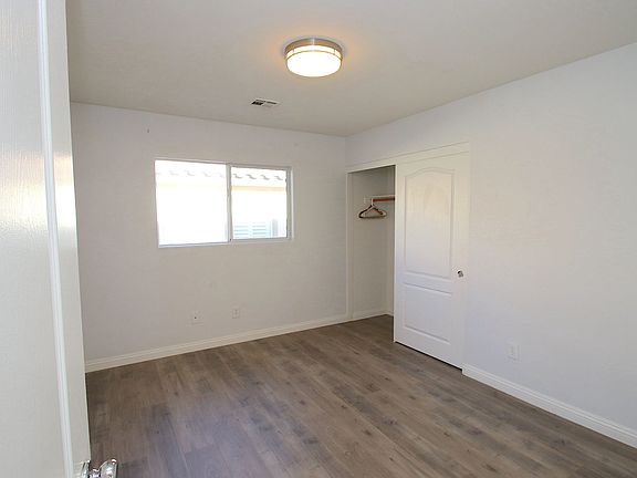 4th image of 11709 Villa Malaparte Ave