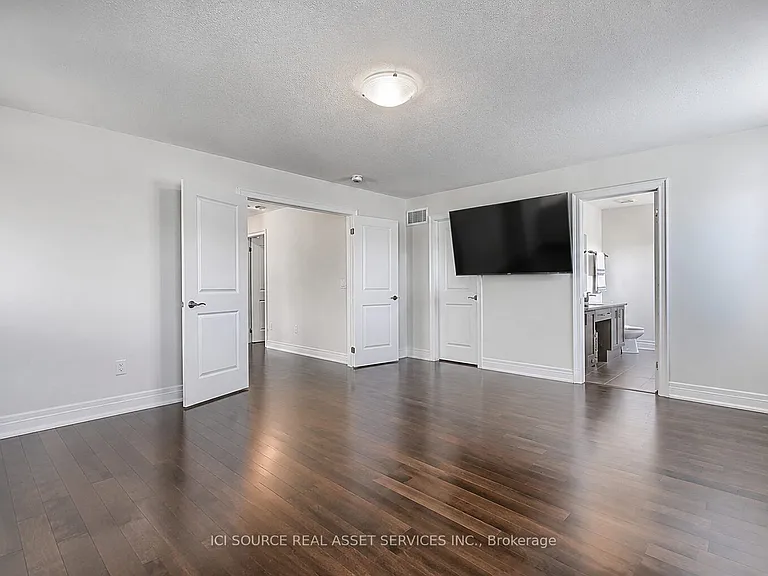 739 Clifford Perry Pl — Photo 21