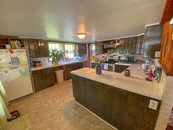 3rd image of 1849 S Carpenter Dr