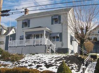 179 Center Ave, Burgettstown, PA