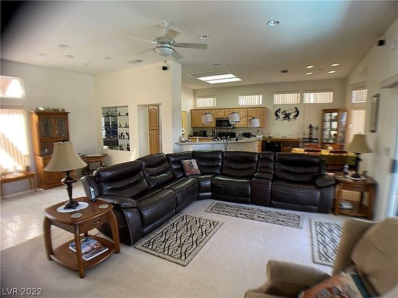 2nd image of 10416 Marymont Pl
