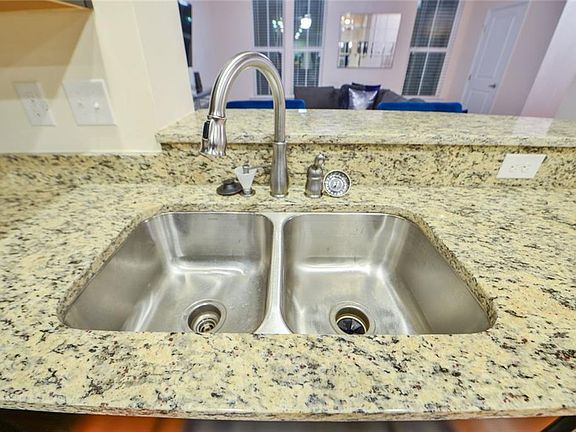 3rd image of 350 Spring Hill Pl