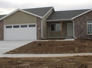 6421 N 13th St, Lincoln, NE 68521