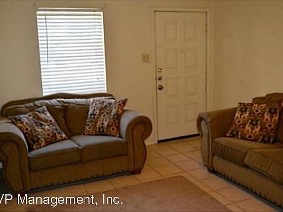 5th image of 1706 Leona Dr