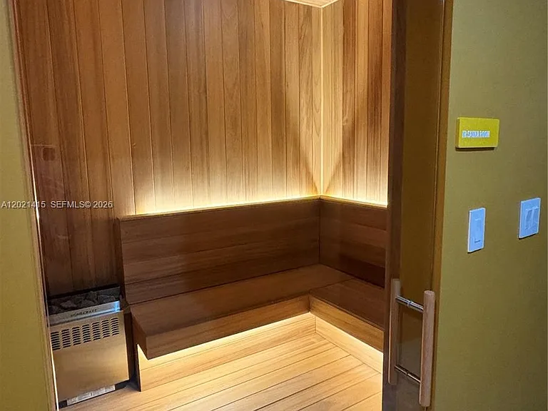 90 NE 32nd St #903 — Photo 27