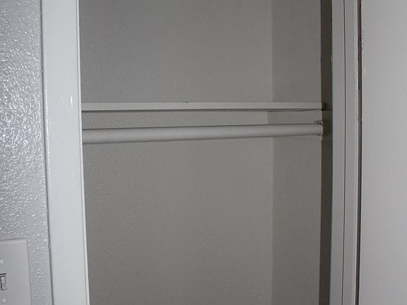 3rd image of 14903 Woodford St APT 5
