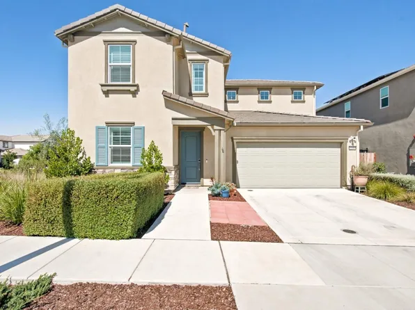 2201 Brighton Dr, Hollister, CA 95023