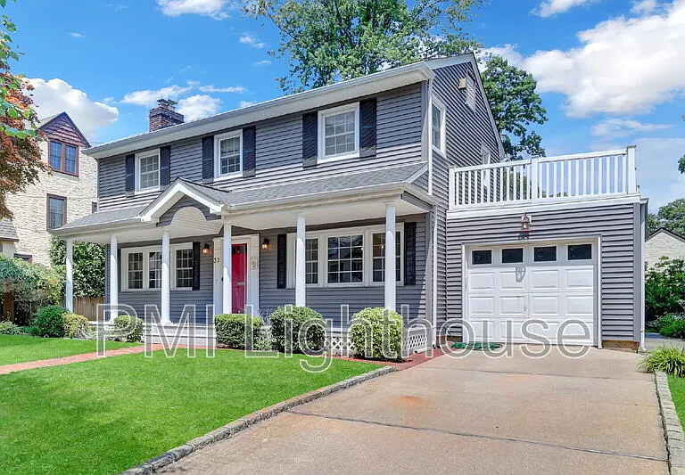 37 Margaret Blvd — Photo 2