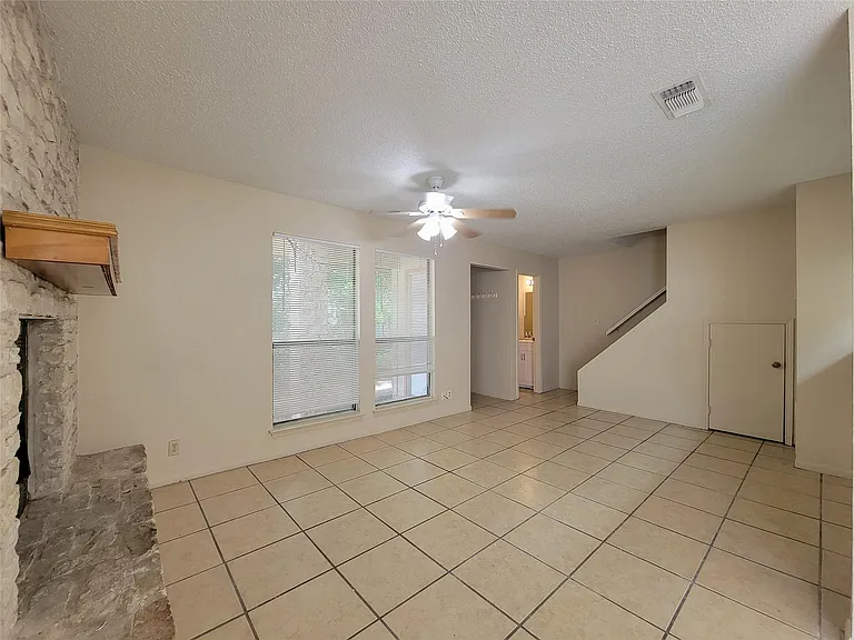 2804 Bull Run #B — Photo 4