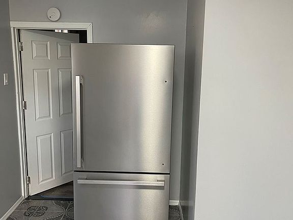 3rd image of 891 Broadway Floor 3