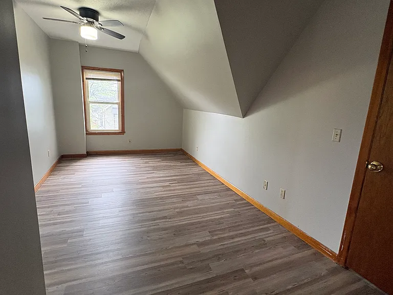 16 Harvard St #3 — Photo 4