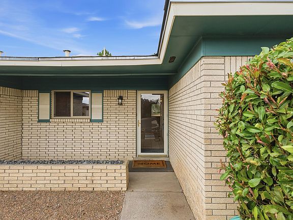 2nd image of 4816 Baja Ct NE