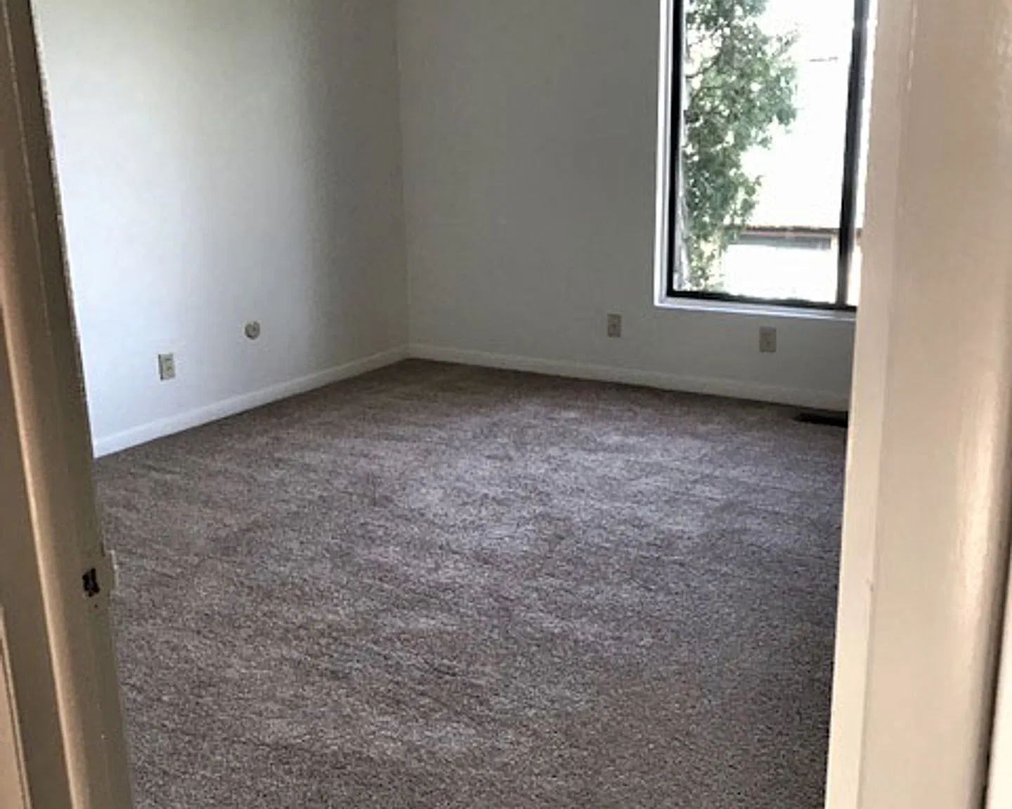 Hampton Estates Townhomes — Photo 4