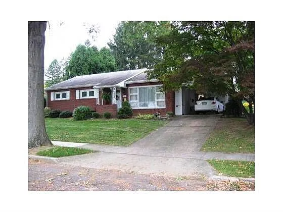 1851 Holly Dr photo 1