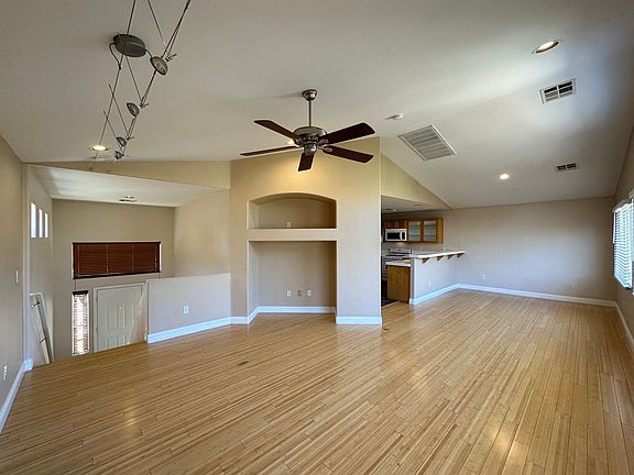4th image of 7124 Bird Cherry St