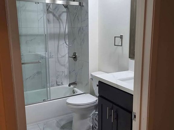 4th image of 1011 N Del Sol Ln