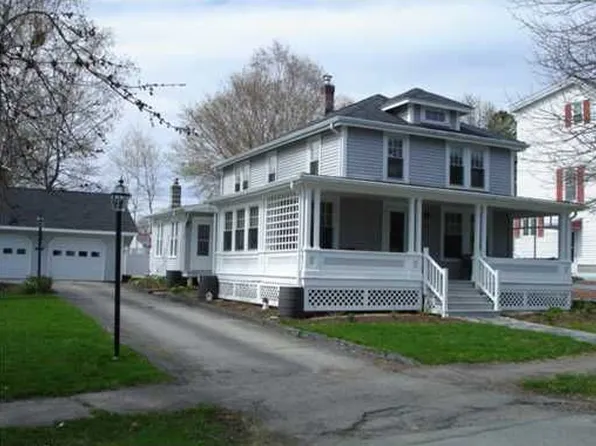 215 Silver Rd, Bangor, ME 04401