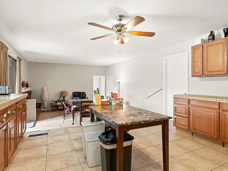 1157 Tilton Dr — Photo 9
