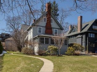 3 Westland St, Worcester, MA 01602