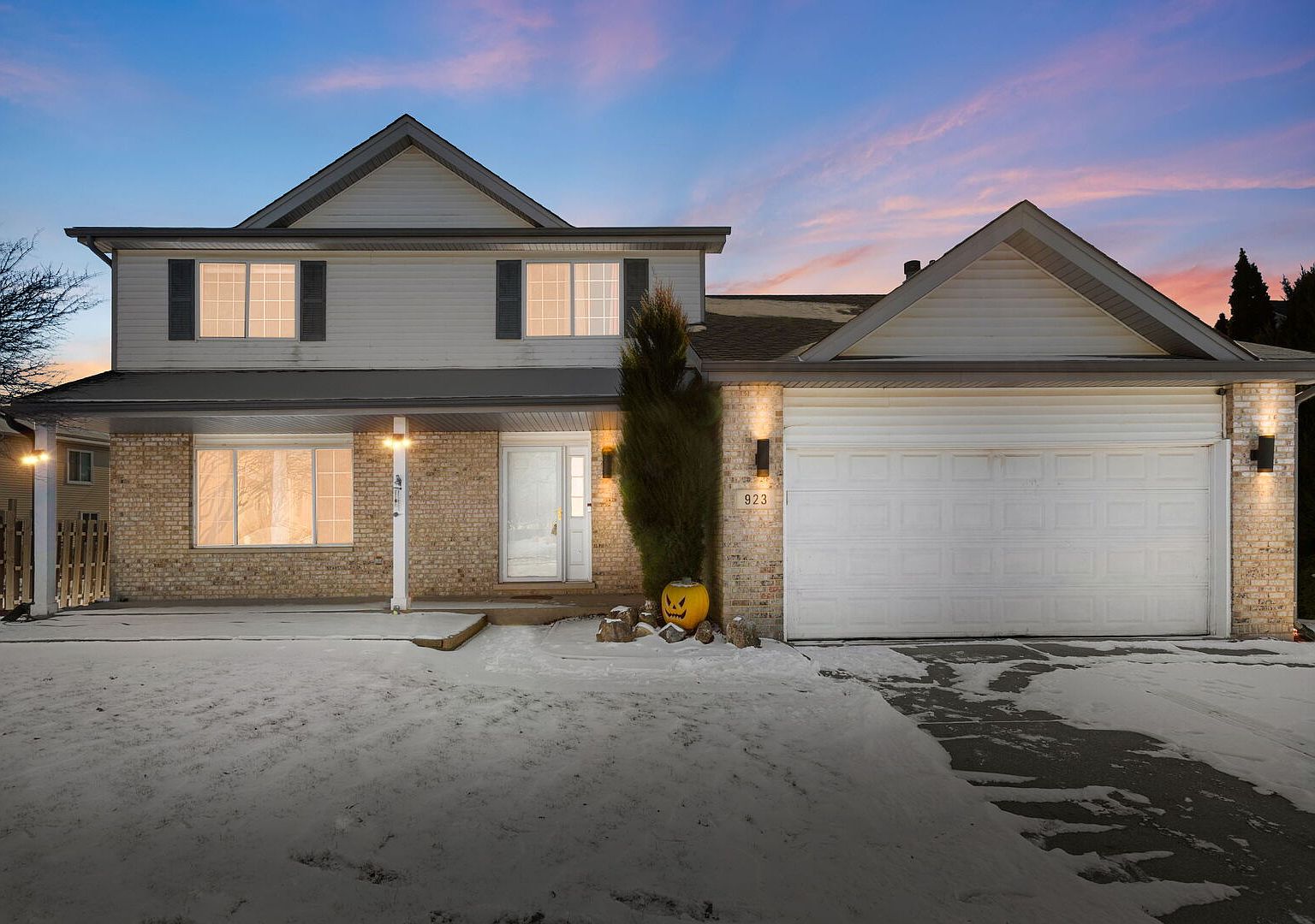 923 Ontario Dr, Romeoville, IL 60446 | Zillow