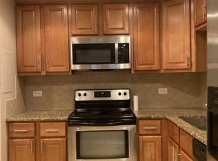 960 S River Rd APT 404, Des Plaines, IL 60016