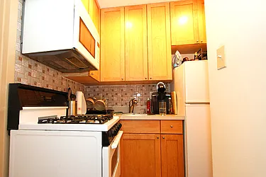 Rented by J Misrahi Realty Corp