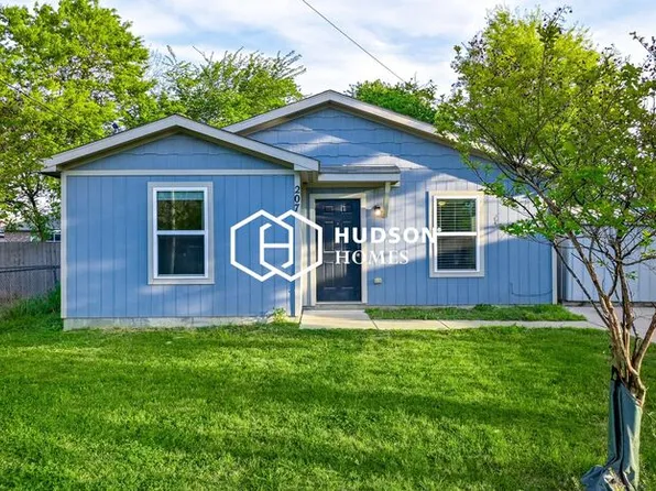 207 Robbins St, Cleburne, TX 76031