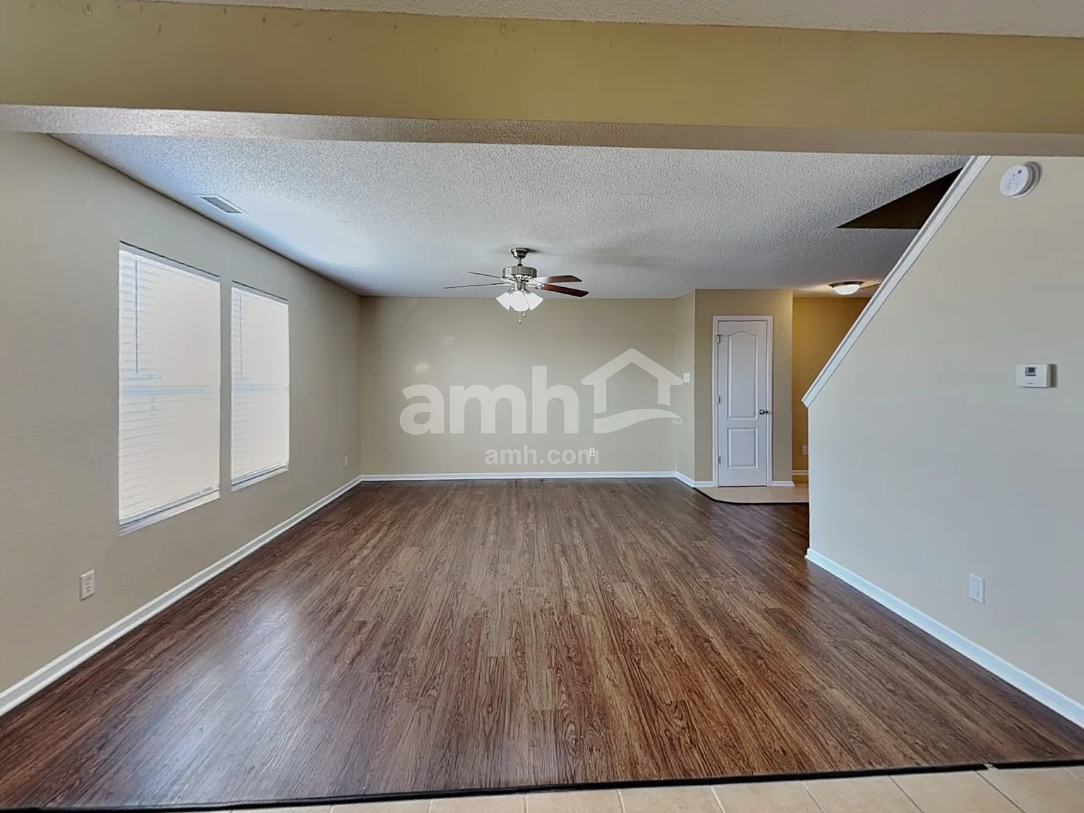 3 bed, 2.5 bath, 1904 sqft, $1,860 — Photo 4