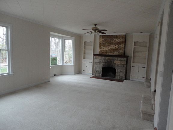 3rd image of 21856 W 1st Ave
