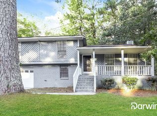 140 Doe Run Dr, Fairburn, GA 30213