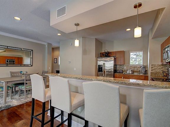 4th image of 635 Blue Taverna Ln