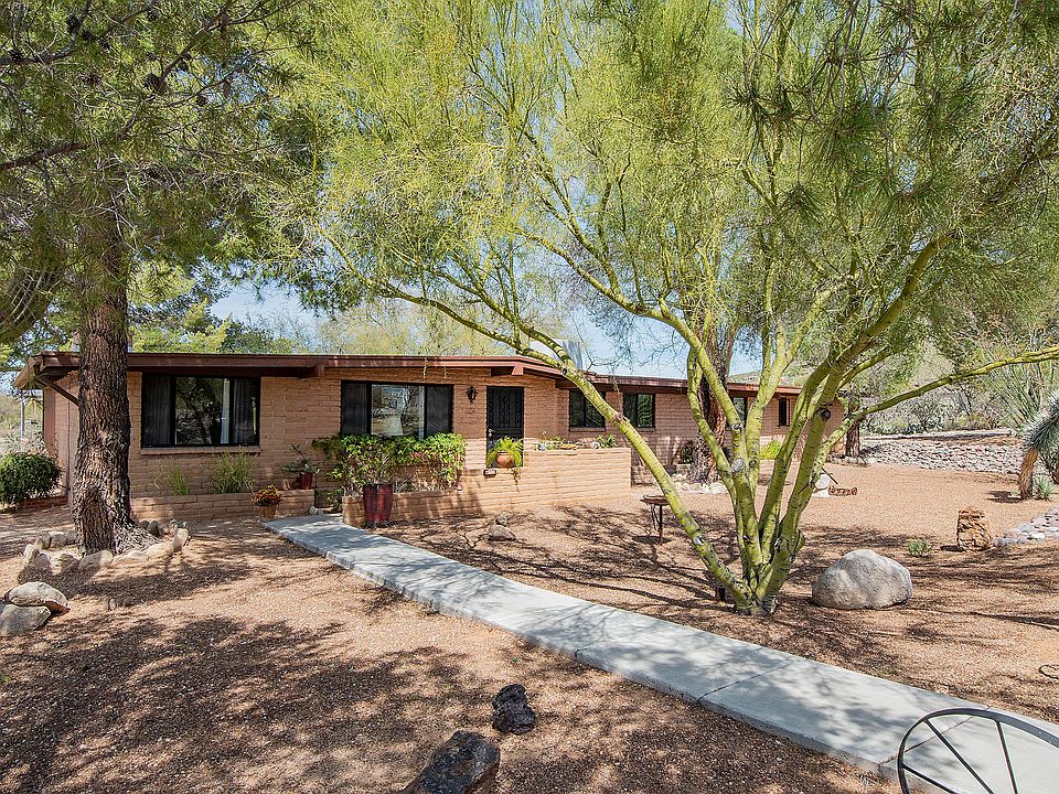 1st image of 315 E Mountain Vista Pl