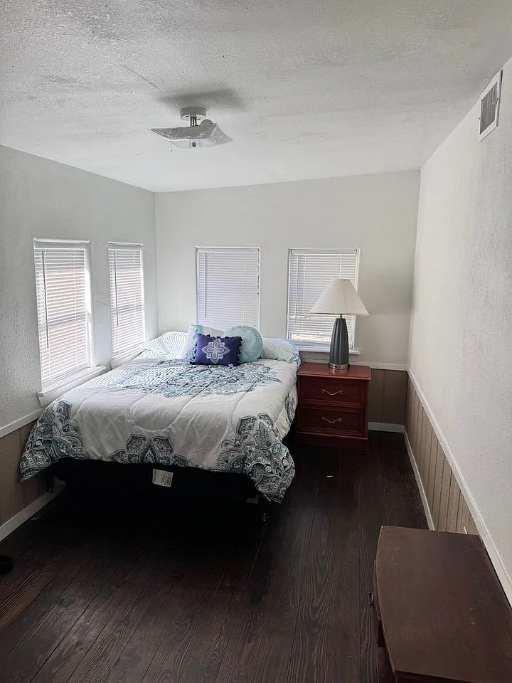 17276 S 540th Rd — Photo 3