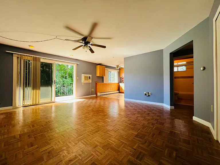 30 Fernview Ave #4 — Photo 5