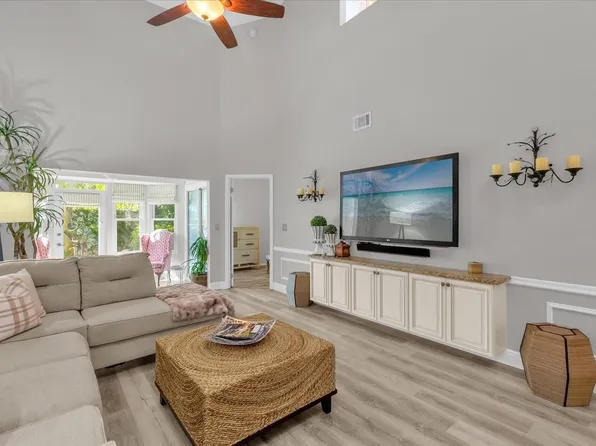 630 Maple Oak Circle #114, Altamonte Springs, FL 32701