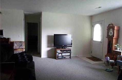4th image of 321 N Grant St #1